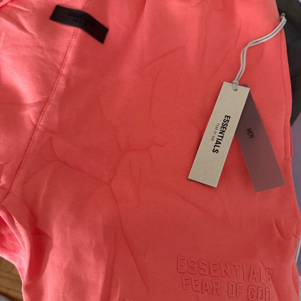 Essentials fear of god coral - Picture 6 of 8